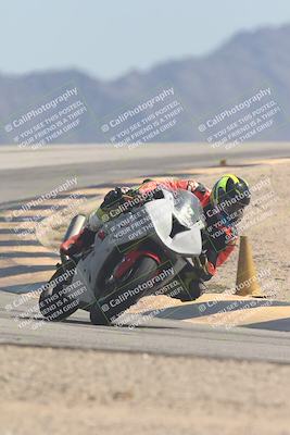 media/Sep-20-2025-Race Pace (Sat) [[d4e1b33f4d]]/Non Verified/Turn 12 (12pm)/